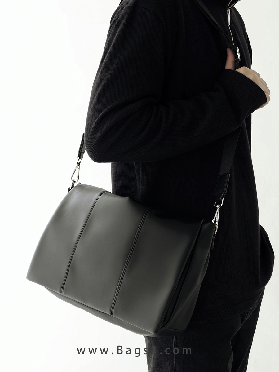 Med Shoulder Bag（中号单肩）