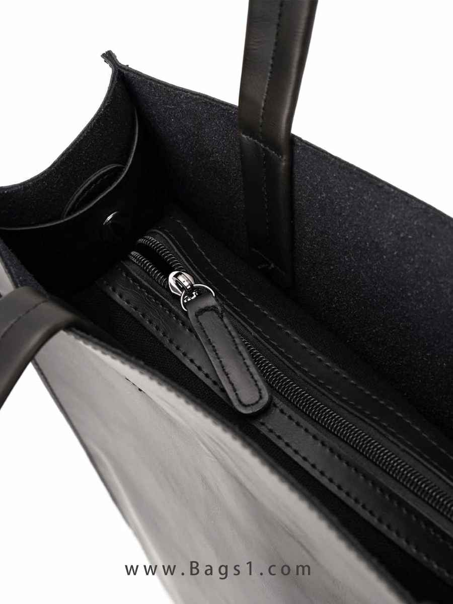 Briefcase（公文手提包）